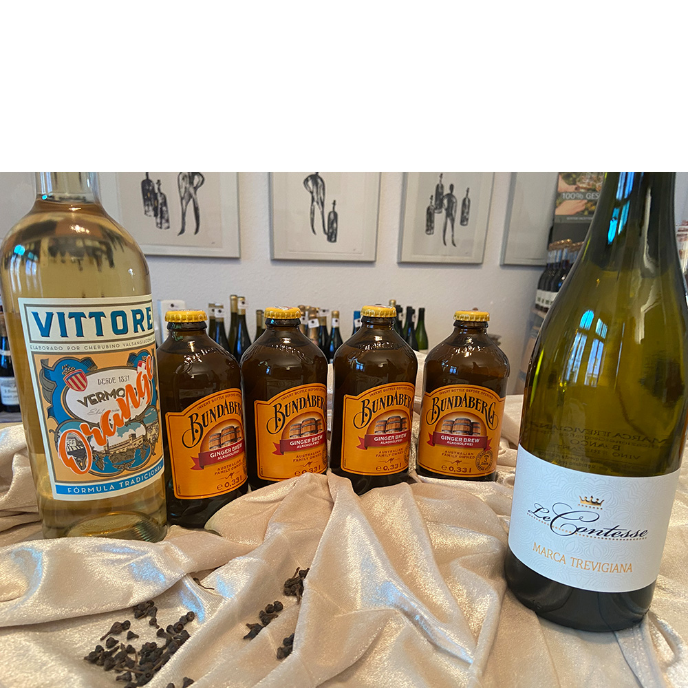 Winter-Cocktail Orange mit 1Fl Vermouth+ Winter-Cocktail Orange mit 1Fl Vermouth+